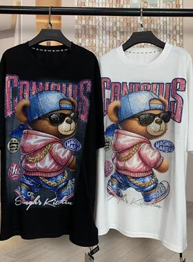 WR潮牌夏新款重工满钻粉衣小熊时尚宽松中长款短袖T恤男女