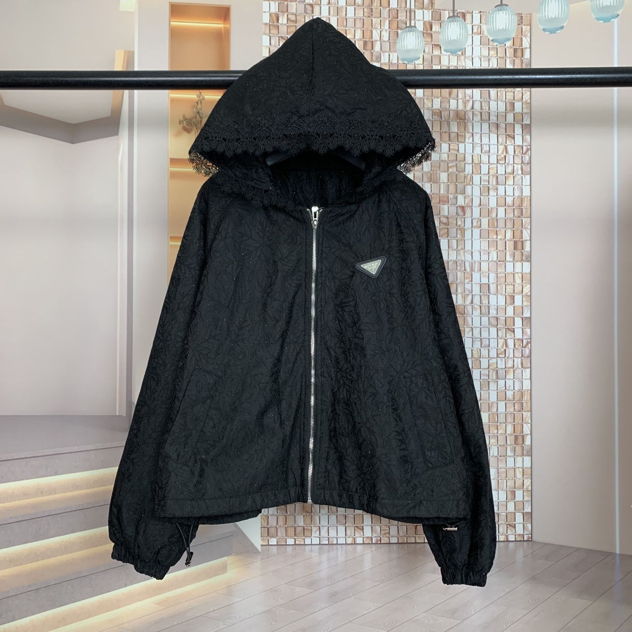 MG潮牌连帽外套秋冬加绒烫钻蕾丝拼接拉链抽绳时尚百搭欧货上衣女