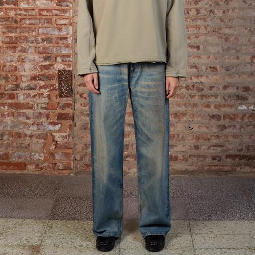 SELFNESS咖啡润色水洗做旧牛仔裤