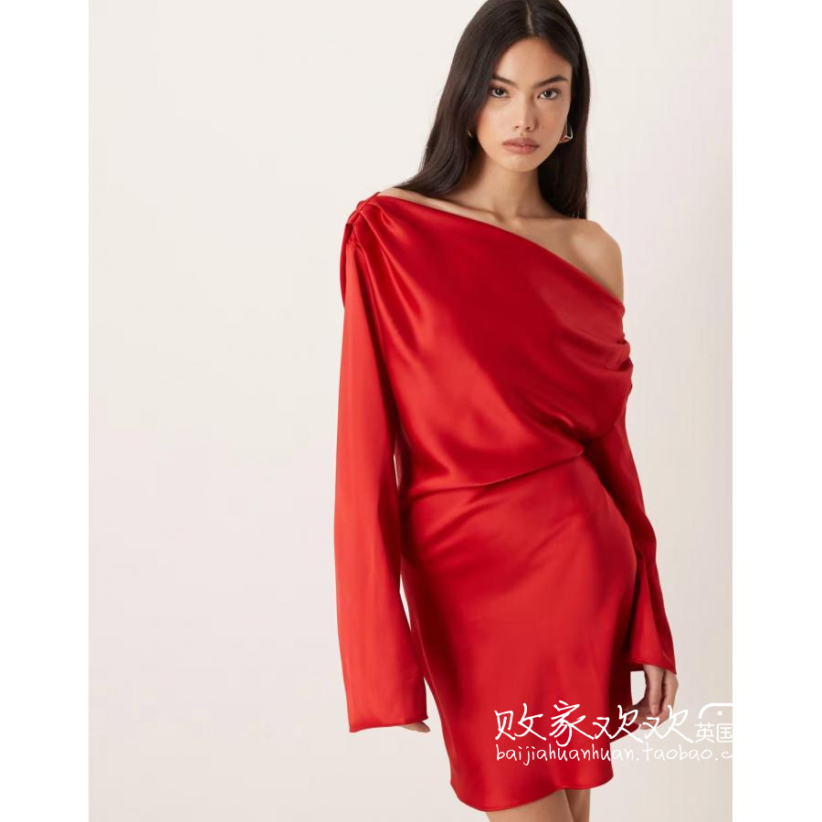 英国代购正品11.23 2025潮流导向 女装新款 设计长袖迷人连衣裙