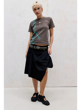 英国代购正品04.05 名品UO 女装新款 时尚条纹不规则设计款半身裙