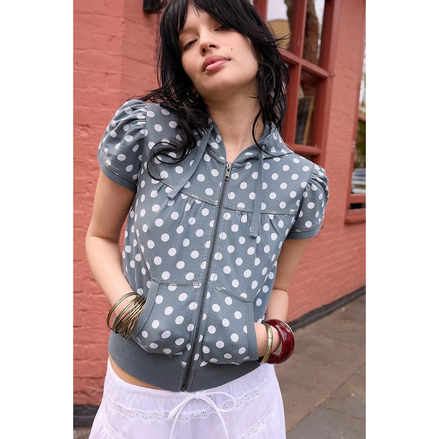 英国代购正品05.05 名品UO 女装新款 连帽波点拉链开衫小衫