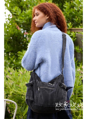 英国代购正品10.15 名品UO 女包新款 灯芯绒大容量百搭斜挎包