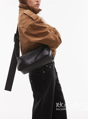 英国代购正品02.24 2025潮流导向 女包新款 TS黑色设计百搭斜挎包