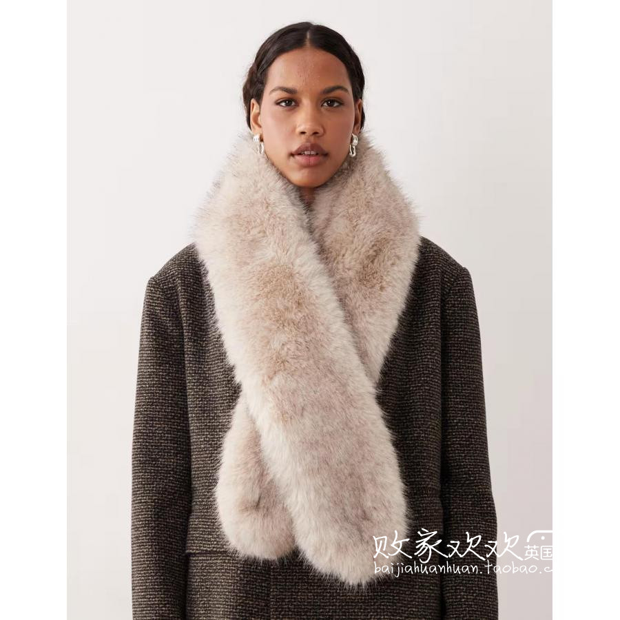 英国代购正品11.24 2025潮流导向 饰品新款 冬季皮草风保暖围巾