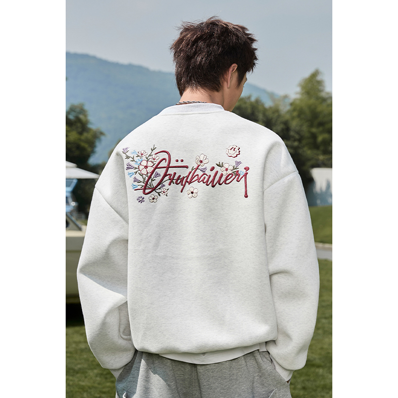 小尼力潮牌刺绣圆领卫衣