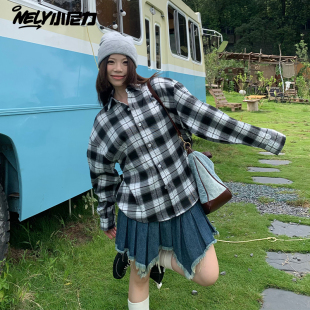 ins美式 韩版 复古黑白格子衬衫 宽松中长款 磨毛情侣外套 女款 春秋款