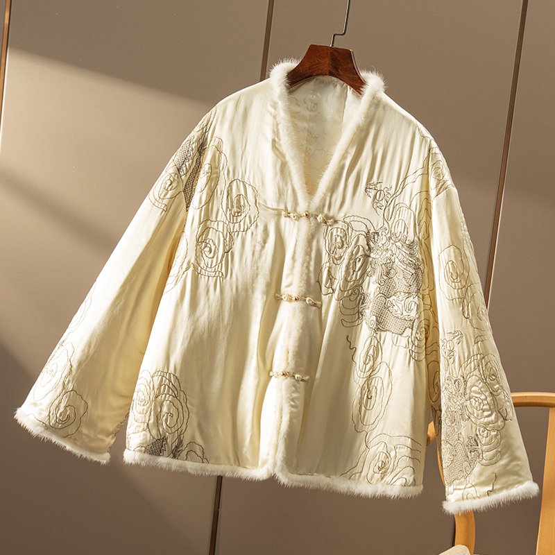 HH￥1080 秒！春天家新中式刺绣水貂毛领90鹅绒羽绒服外套8S11