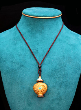 宝瓶噶乌盒吊坠西藏民族雕花项坠可打开空心嘎乌盒随身配饰挂件