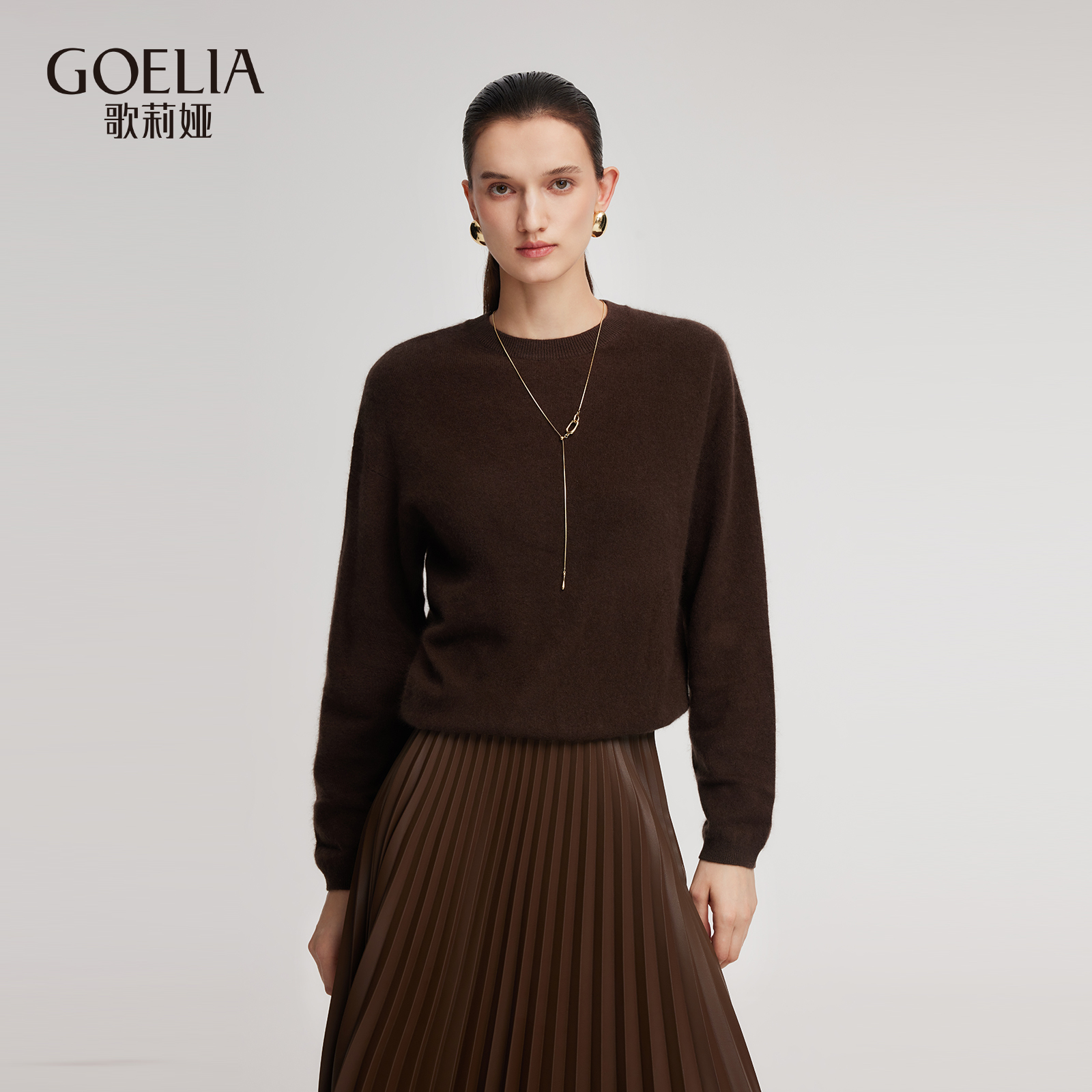 歌莉娅圆领拉绒毛衣羊毛衫上衣女