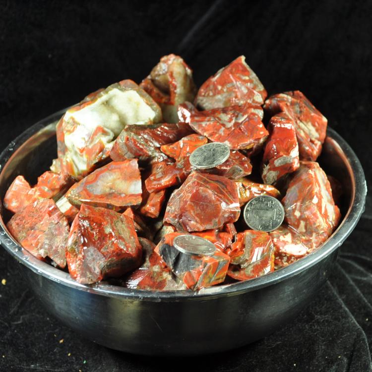 特价北票战国红 缟玛瑙原石5公斤净肉料鸡血石水中造景盆栽观赏石