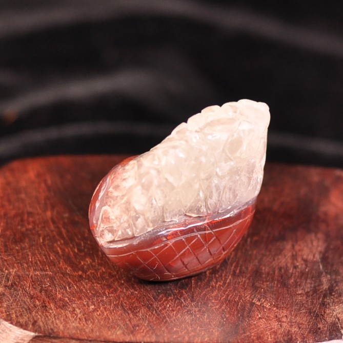 精品手把件俏色巧雕件天然北票战国红缟玛瑙一篓米男女摆件紫罗兰