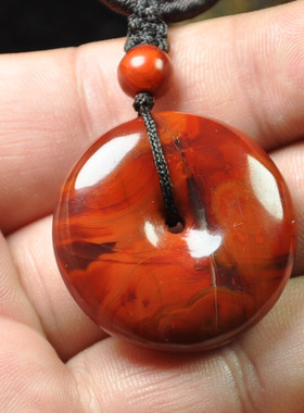 精品鸡血红天然北票战国红缟玛瑙平安扣男女款吊坠挂件毛衣链项链