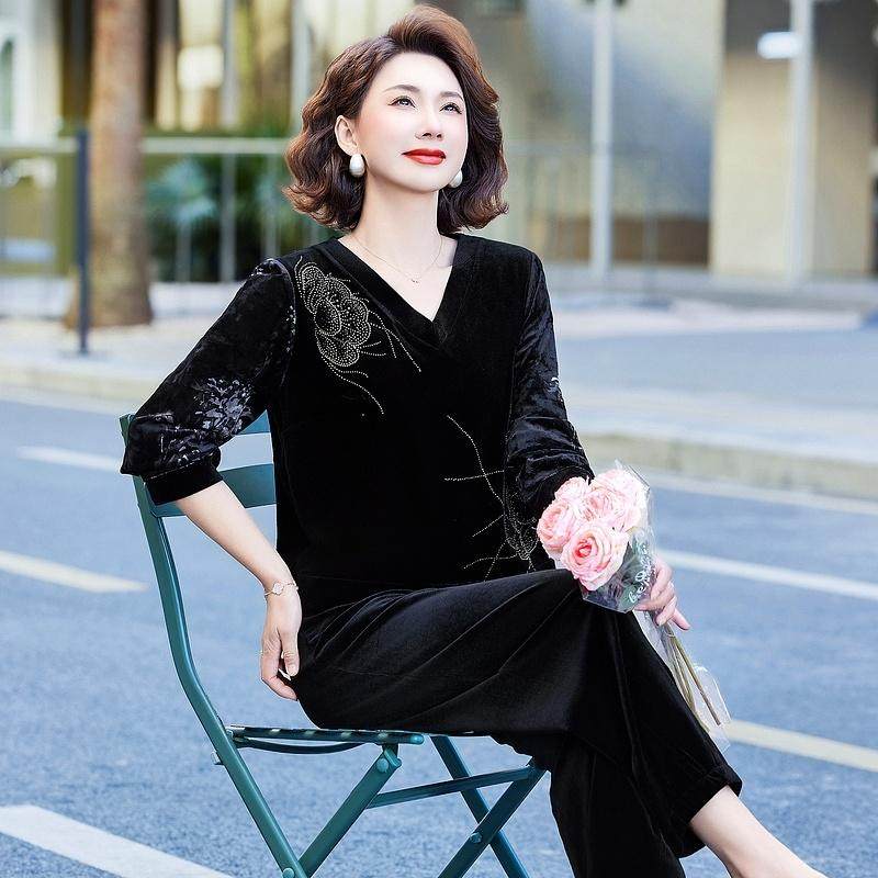 胖妈妈春装套装2025新款中老年女装大码宽松金丝绒上衣裤子两件套