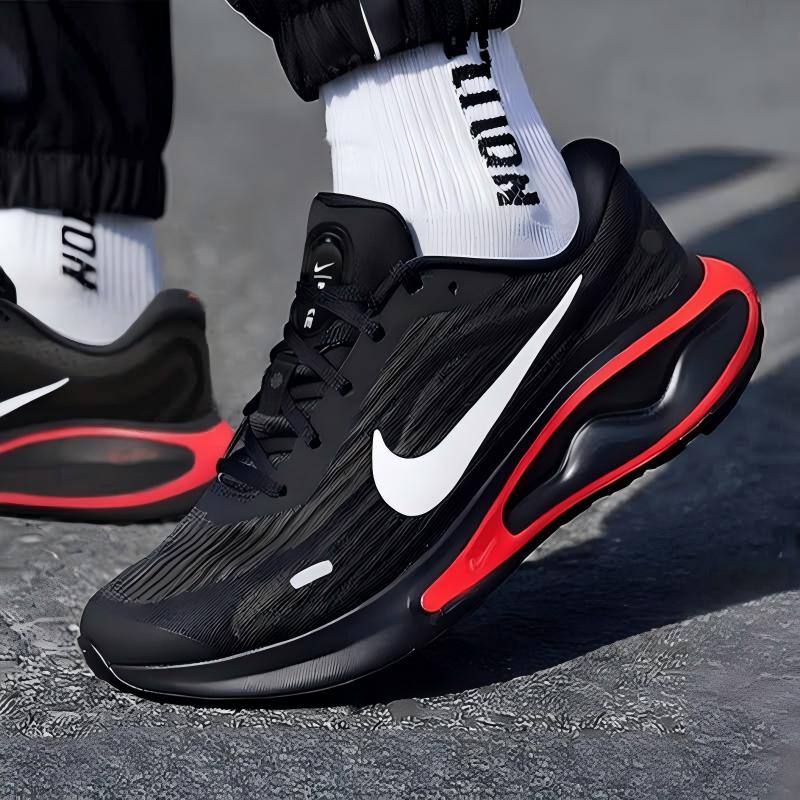 NIKE耐克男鞋官方正品跑步鞋2026夏新款网面透气运动鞋男款休闲鞋图片