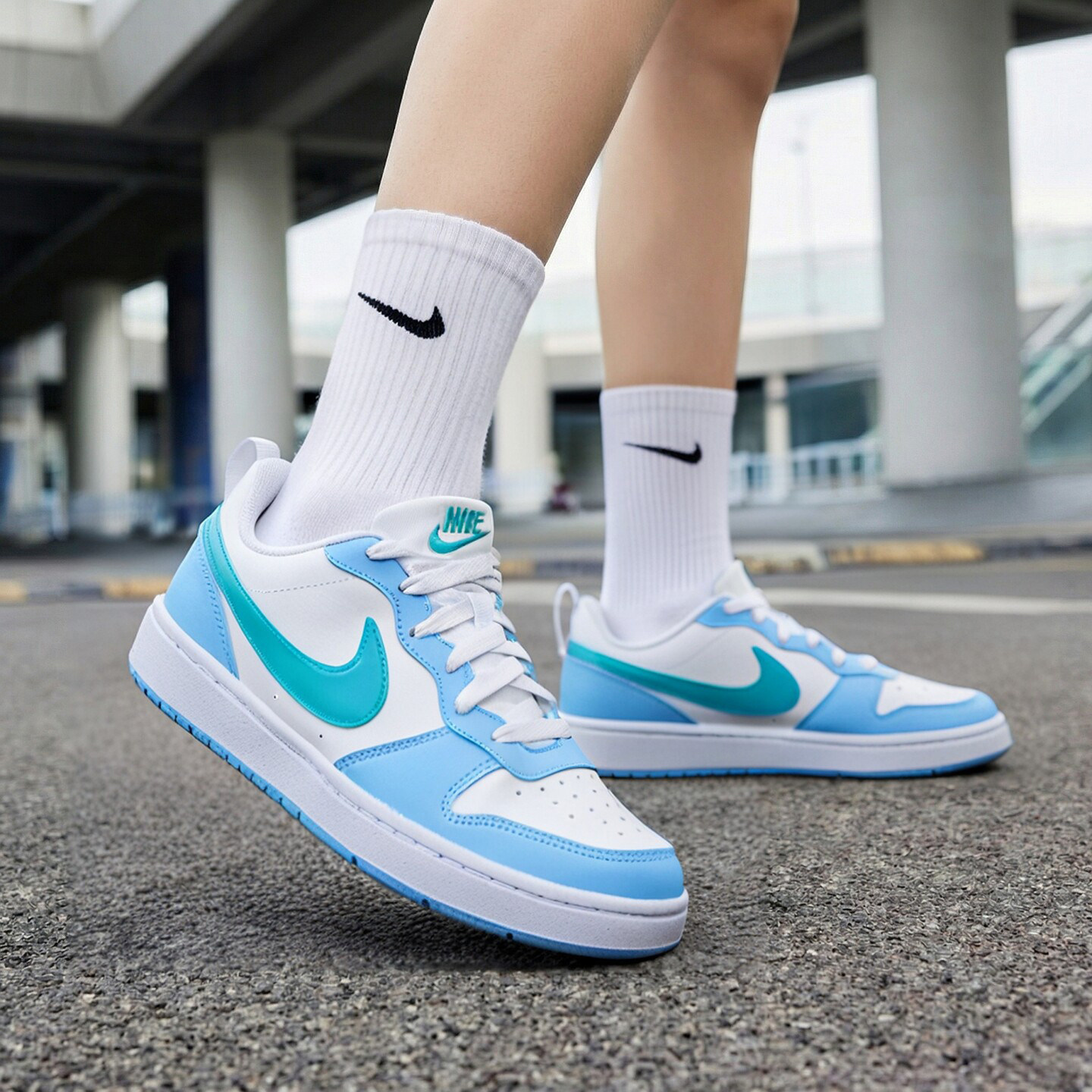 NIKE耐克大童鞋女鞋低帮板鞋2026夏季新款运动鞋女款透气休闲鞋子图片