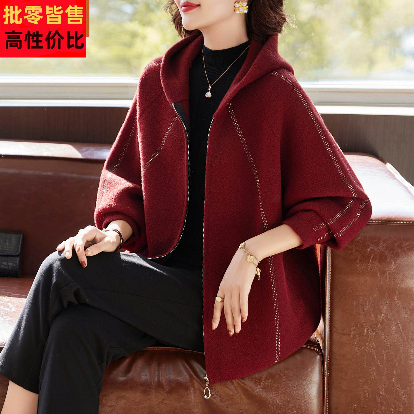 妈妈洋气红色毛呢外套中年女装秋冬装本命年中老年新款加厚上衣服