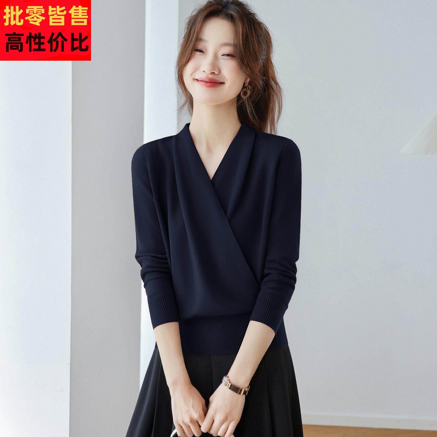 秋冬交叉V领针织衫女长袖t恤2025新款洋气红色内搭打底衫气质上衣