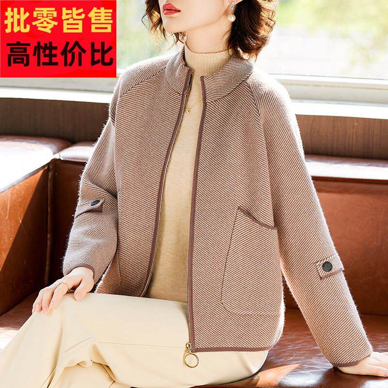 中年妈妈秋装短款毛呢外套2025新款中老年女春秋季开衫夹克上衣服