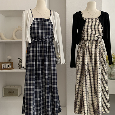 欧玛莱 复古格纹抹胸吊带连衣裙女秋季韩系松紧收腰A字长裙潮