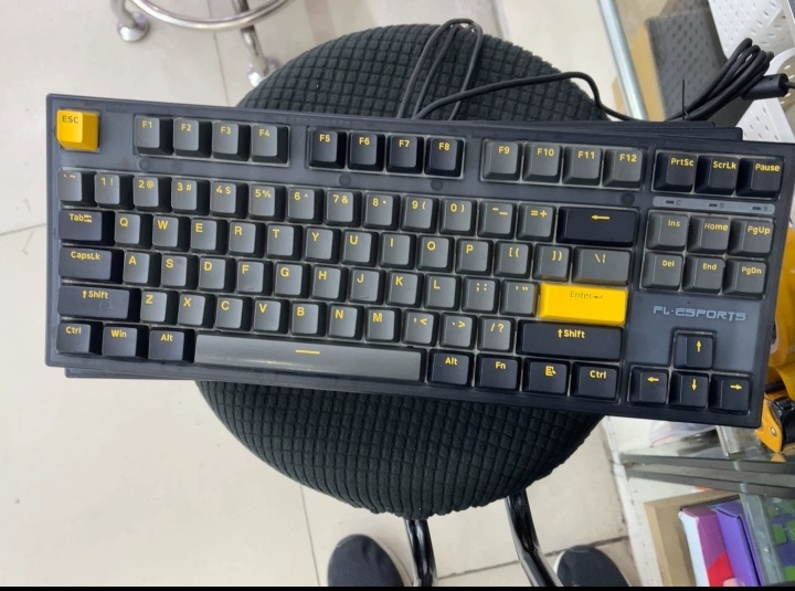 腹灵光魔x3正品电竞游戏有线光轴机械键盘usb接口橙光背光87键盘