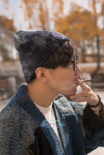 BLUE BLOOD原创设计保持微笑 反战手工植物蓝染做旧冷帽 indigo