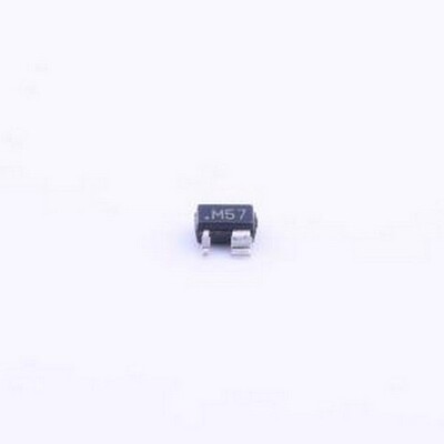 ADM6713SAKSZ-REEL7 监控和复位芯片 微处理器监控电路（4引脚SC7