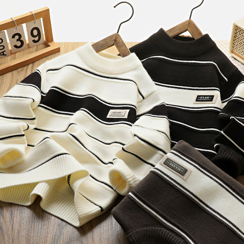 男童拼色圆领毛衣冬季新款2025儿童保暖针织中大童男孩打底毛线衣