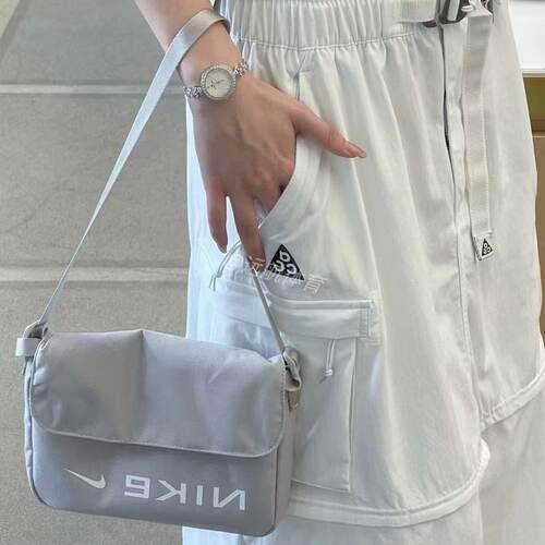 Nike耐克男女轻便斜挎包FZ2516