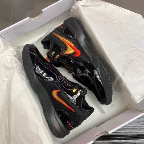 耐克LeBron男子实战篮球鞋FJ1567