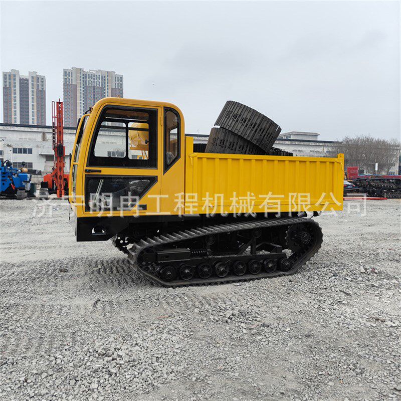 热销座驾式履带车运输混凝土建筑材料等 全地形爬坡安全驾驶翻斗