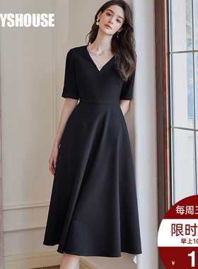 罗衣高级V领黑色连衣裙女2025夏季新款气质五分袖收腰大摆裙10103