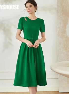 罗衣通勤镂空大摆连衣裙女2025夏装新款气质绿色收腰中长裙08610