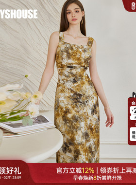 罗衣法式轻熟收腰连衣裙女2024夏季新款复古花色缎面度假裙10466