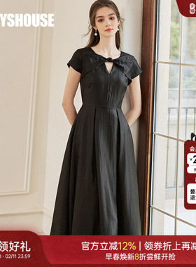 罗衣高级亮丝扭结连衣裙女2025夏季新款法式镂空黑色大摆裙10649