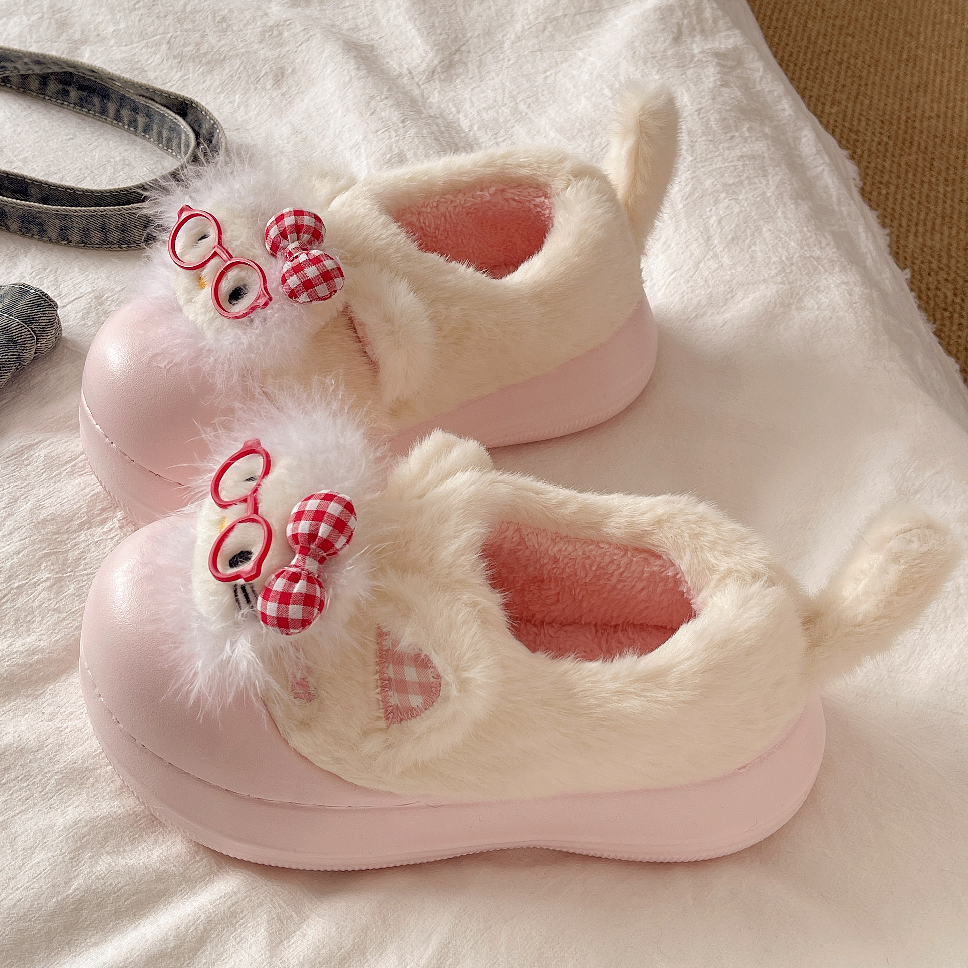 可爱眼镜凯蒂猫毛毛包跟拖鞋保暖