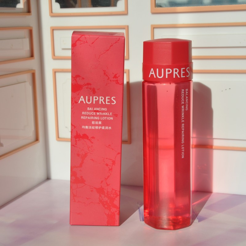 欧珀莱均衡淡纹修复柔肤水滋润