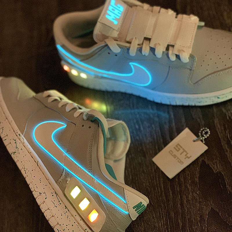 sty定制球鞋 nike dunk low mag回到未来 发光耐克复古低帮运动鞋