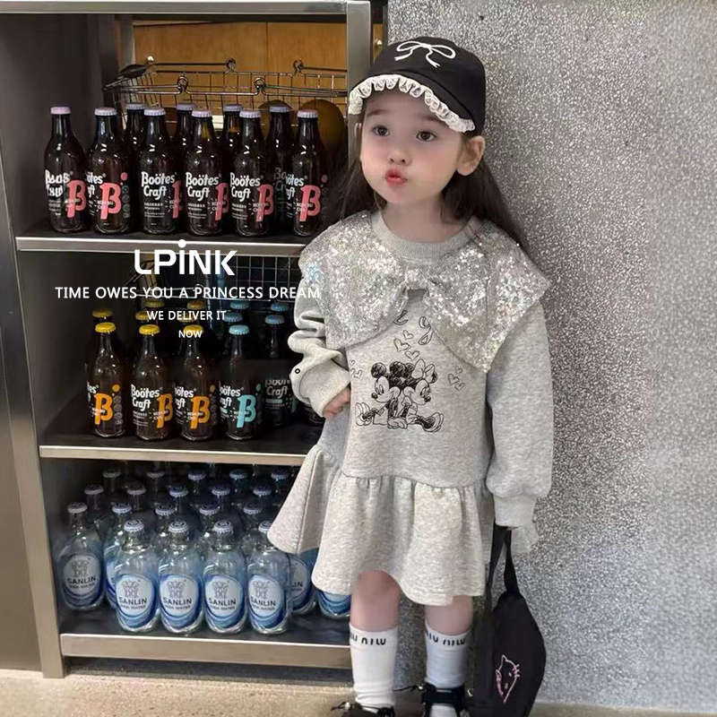 洋气宝宝领口蝴蝶结鱼尾卫衣裙