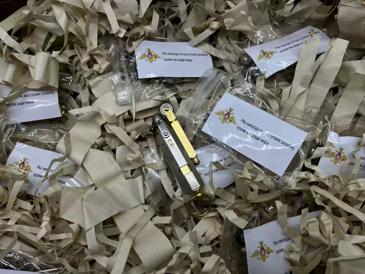 保真俄罗斯战壕煤油打火机俄式战壕机二战式老式转轮火石打火机