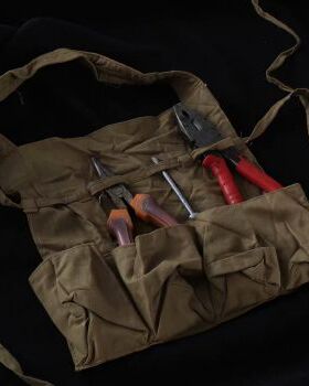 公发老库存50年代抗美援朝时期棉布土黄色四仓挎包