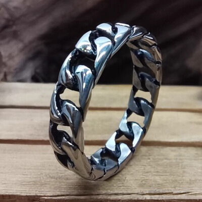 时尚风环环相扣麻花通用钛钢戒指