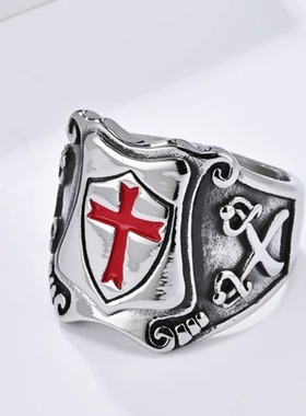 时尚钛钢戒指 欧美复古盾牌红色十字架戒指男士个性钛钢戒指指环