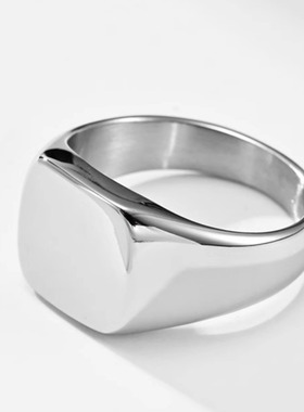 时尚钛钢戒指 欧美复古钛钢光面印章戒指环男士简约钛钢戒指指环