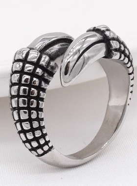 时尚钛钢男款戒指 欧美个性复古鸟爪子利爪钛钢戒指指环