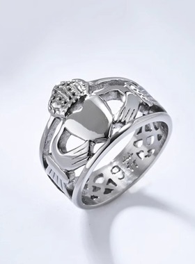 时尚钛钢戒指 北欧爱尔兰传统克拉达婚戒 手捧爱心钛钢戒指指环