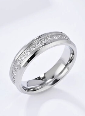 时尚钛钢戒指钛钢镶钻戒指男女结婚求婚对戒男女简约钛钢戒指指环