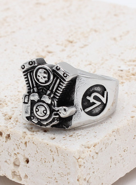 时尚钛钢男款戒指 个性复古机车发动机骷髅朋克钛钢戒指潮男指环