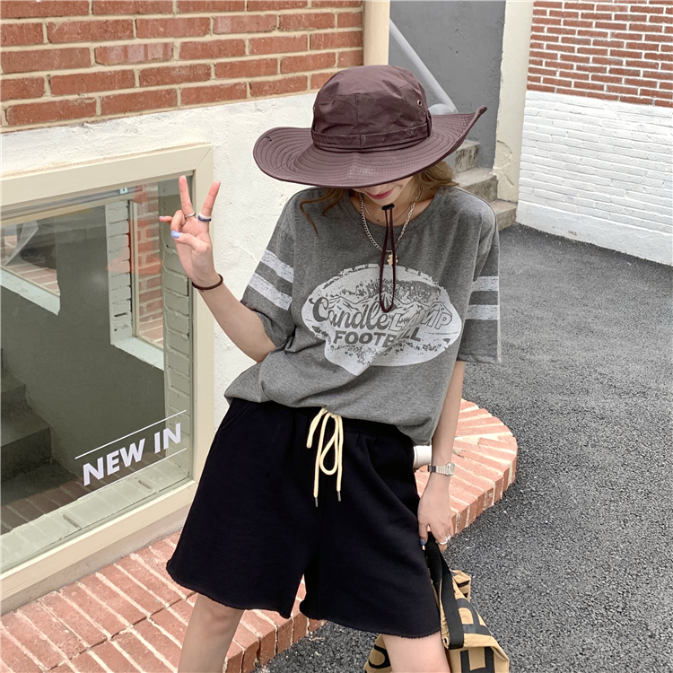Real price Korean loose short sleeve printed T-shirt + sports wide leg shorts