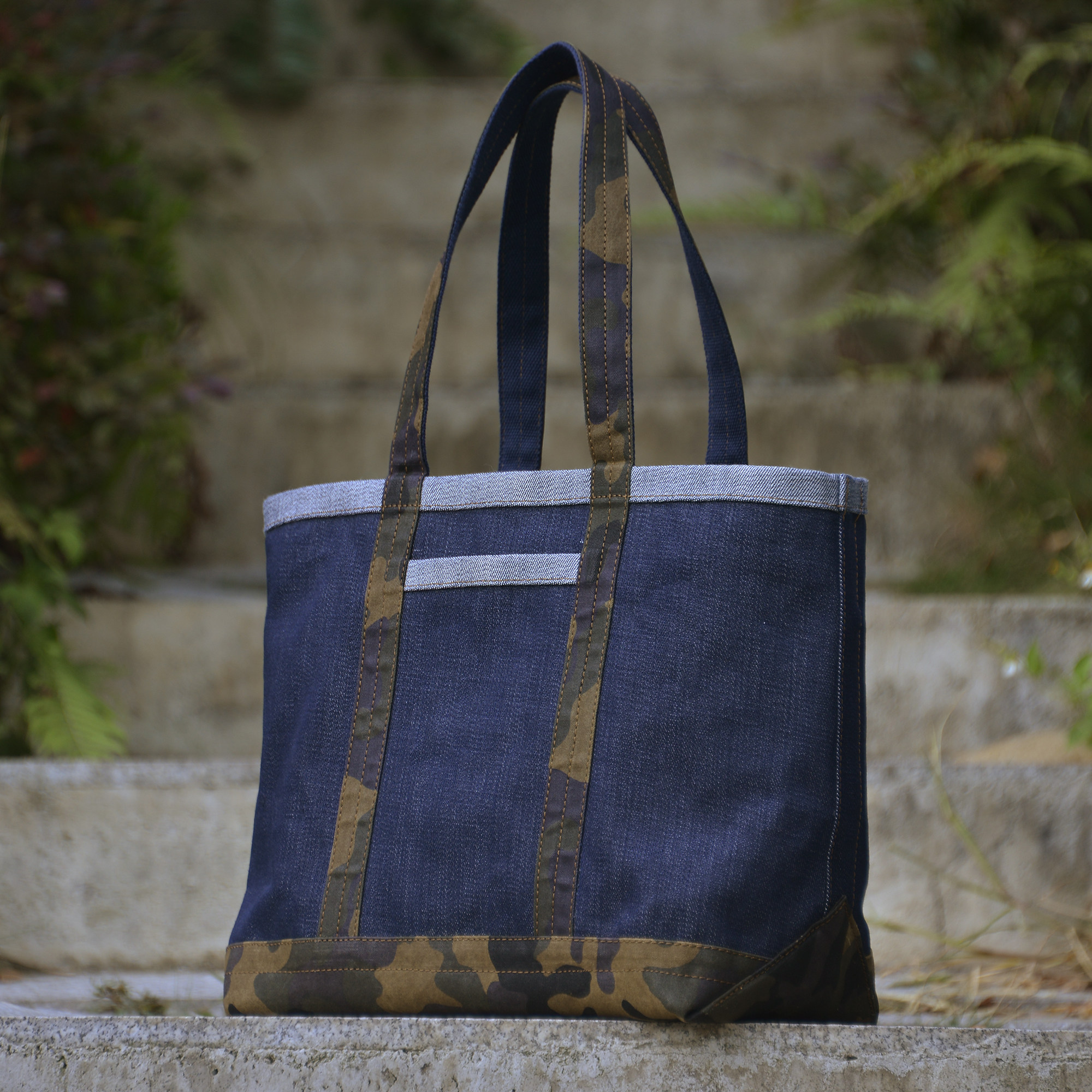 迷彩牛仔拼色托特包原创设计